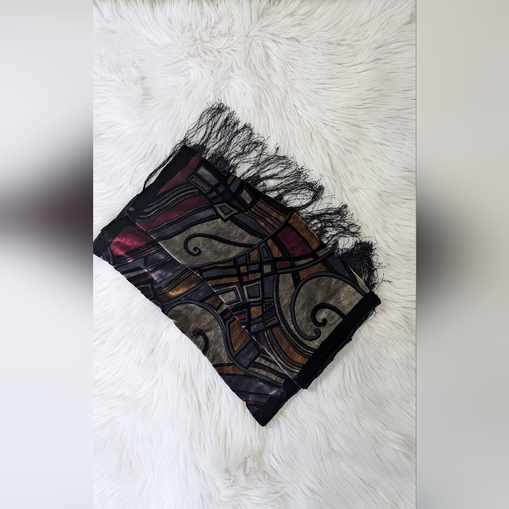 Elegant Black and Red Patterned Scarf